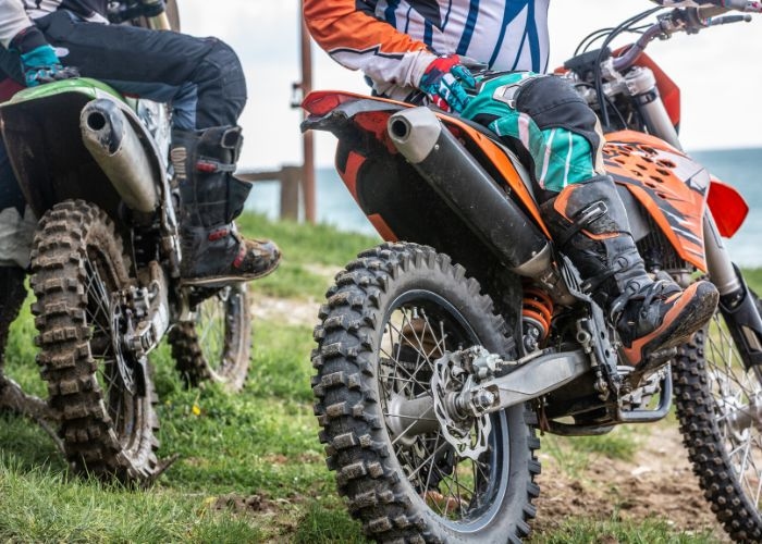 Bagi Pemula, Ini Dia 3 Tips Mengendarai Motor Trail dengan Aman dan Nyaman