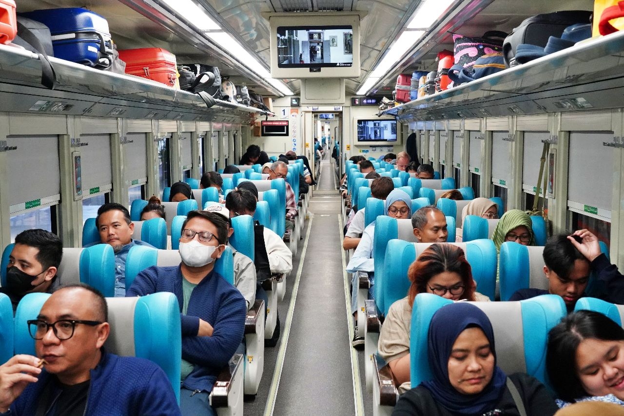 Jelang Libur HUT RI, Lonjakan Penumpang Mulai Banjiri Stasiun, Cek Promo Tiket Kereta Murah KAI