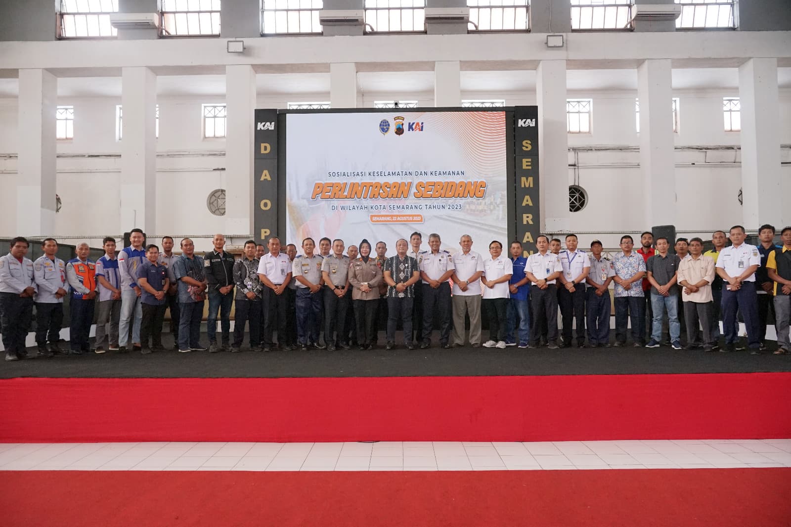 KAI Daop 4 bersama Dishub Kota Semarang Sosialisasikan Keamanan dan Keselamatan di Perlintasan Sebidang