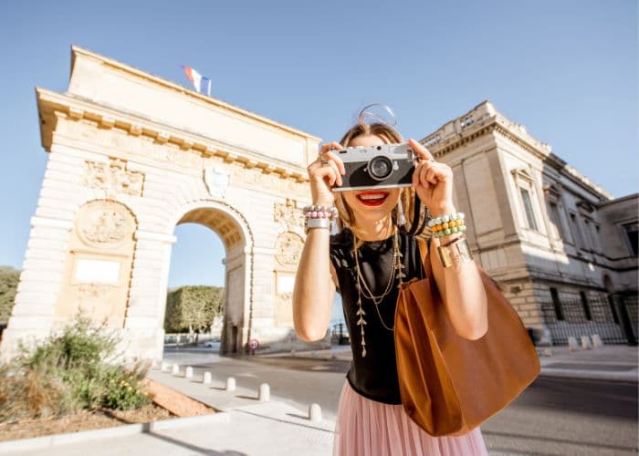 Menikmati Solo Travelling, Coba Terapkan 4 Tips Fotografi Ini