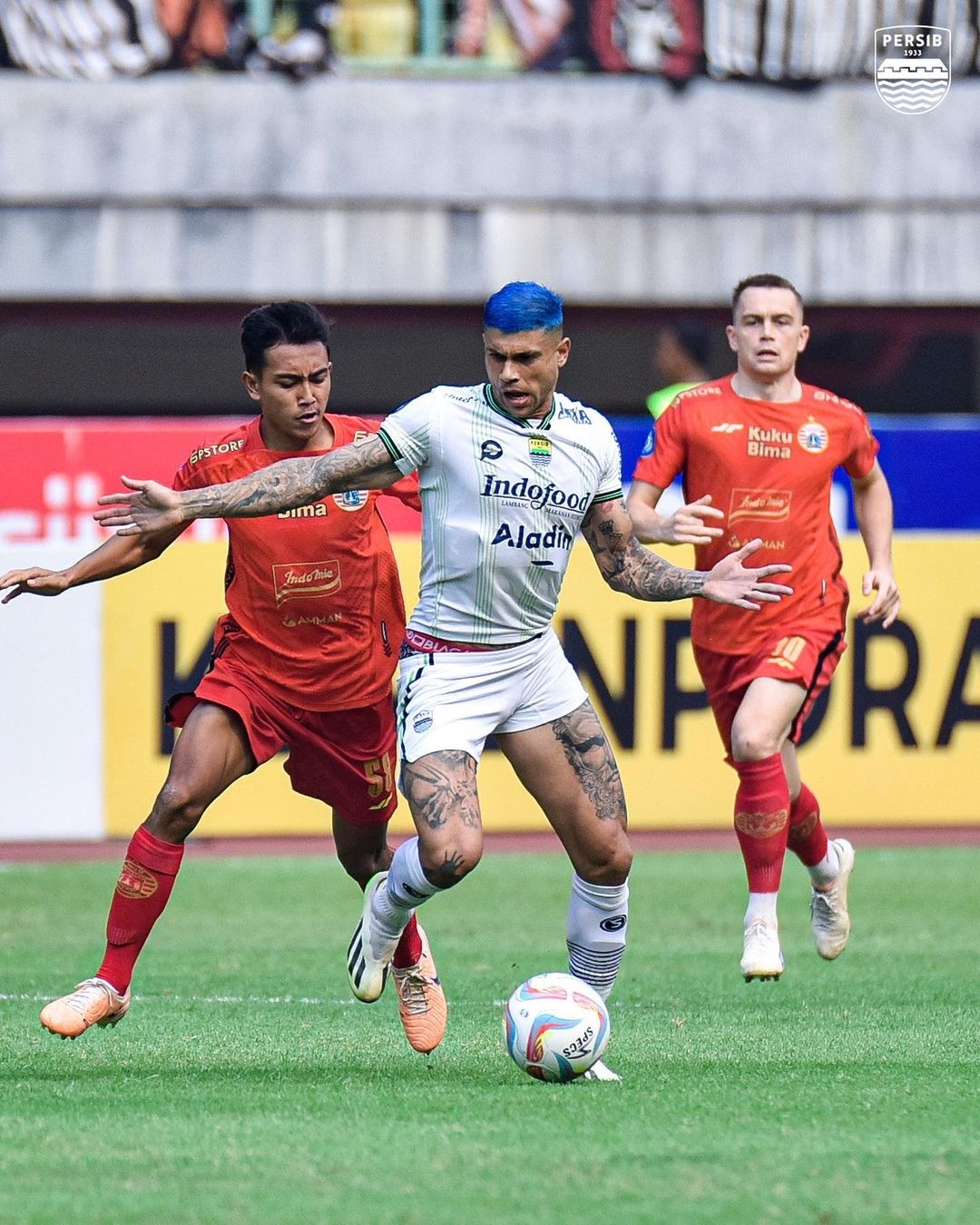 Drama Persija vs Persib, Skor 1-1 Sjahbandi Kartu Merah, Suporter Lempar Botol, Denda Puluhan Juta Menanti