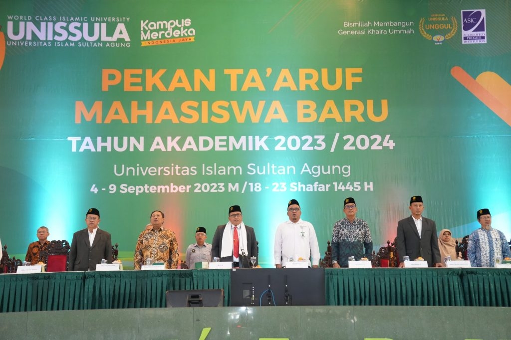 Bekali Akidah dan Keilmuan, 6.303 Mahasiswa Baru Unissula Ikuti Pekan Taaruf 2023