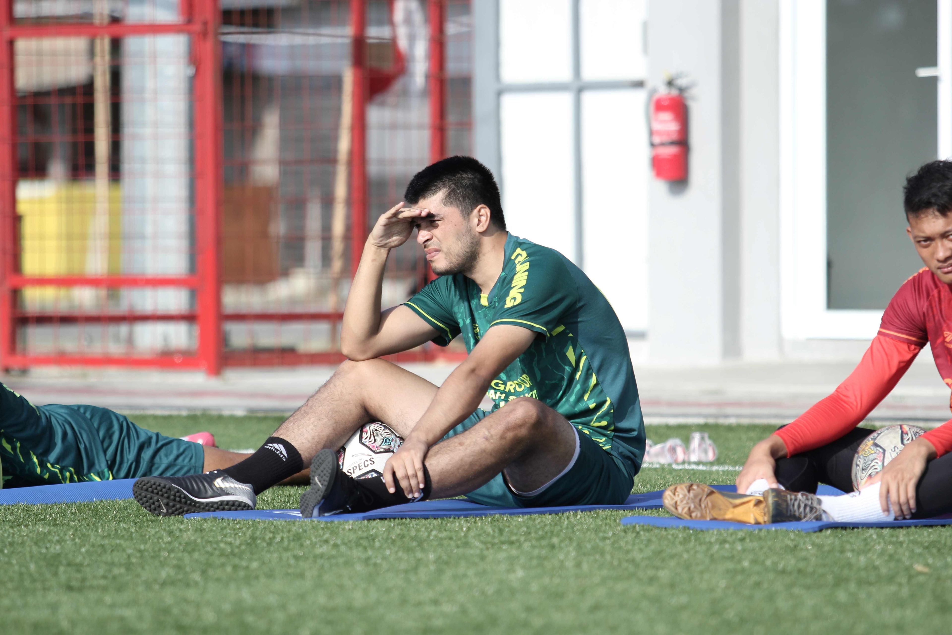 Pemain Asing PSCS Cedera Akibat Kondisi Stadion Wijayakusuma Tak Rata dan Berlubang