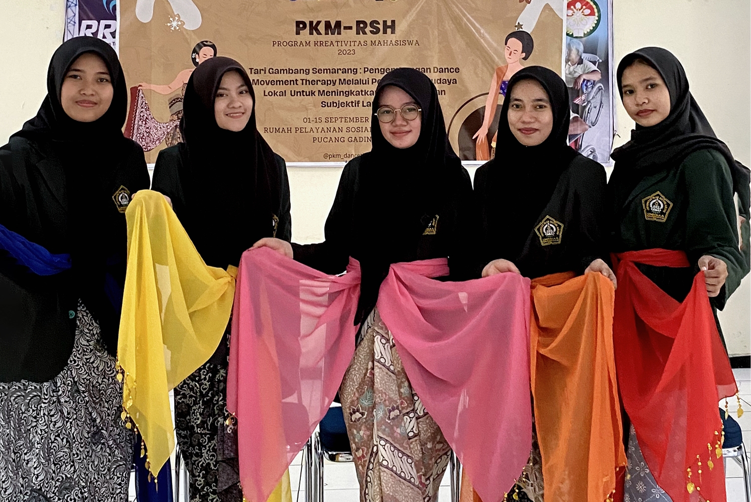 Kreatif, Mahasiswa Unissula Jadikan Tarian Gambang Semarang sebagai Terapi, Mampu Turunkan Stres bagi Lansia