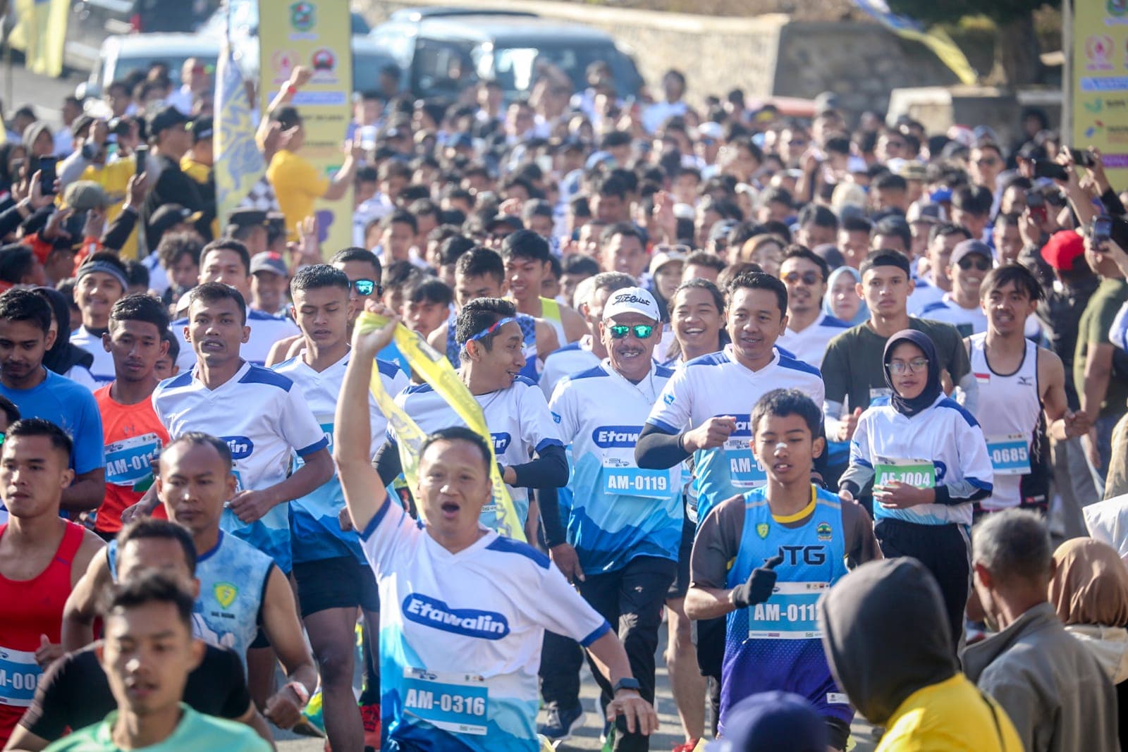 Sukses Besar, Etawalin Dieng Run Lari Atas Awan 2023 Tarik Ribuan Pelari