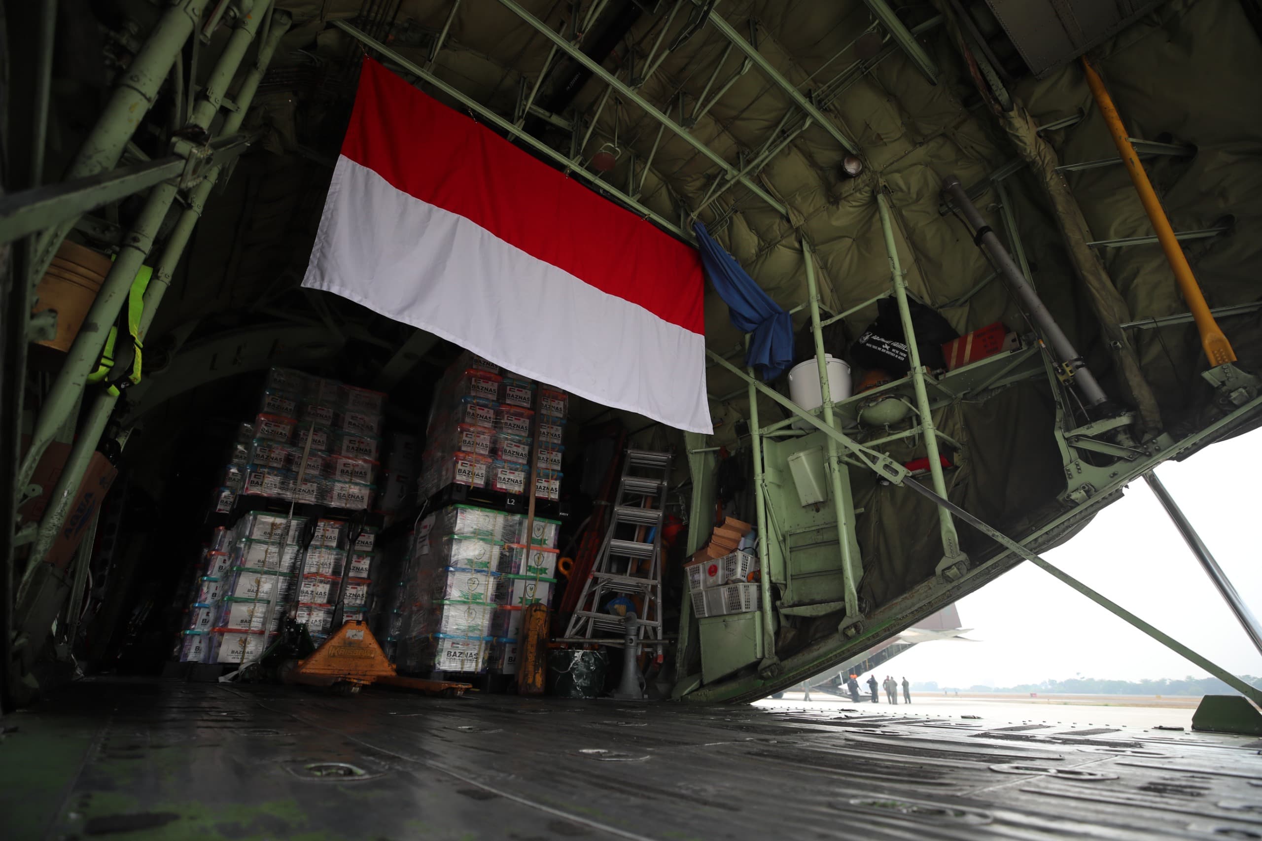 Presiden Jokowi dan Prabowo Lepas Bantuan Kemanusiaan untuk Palestina