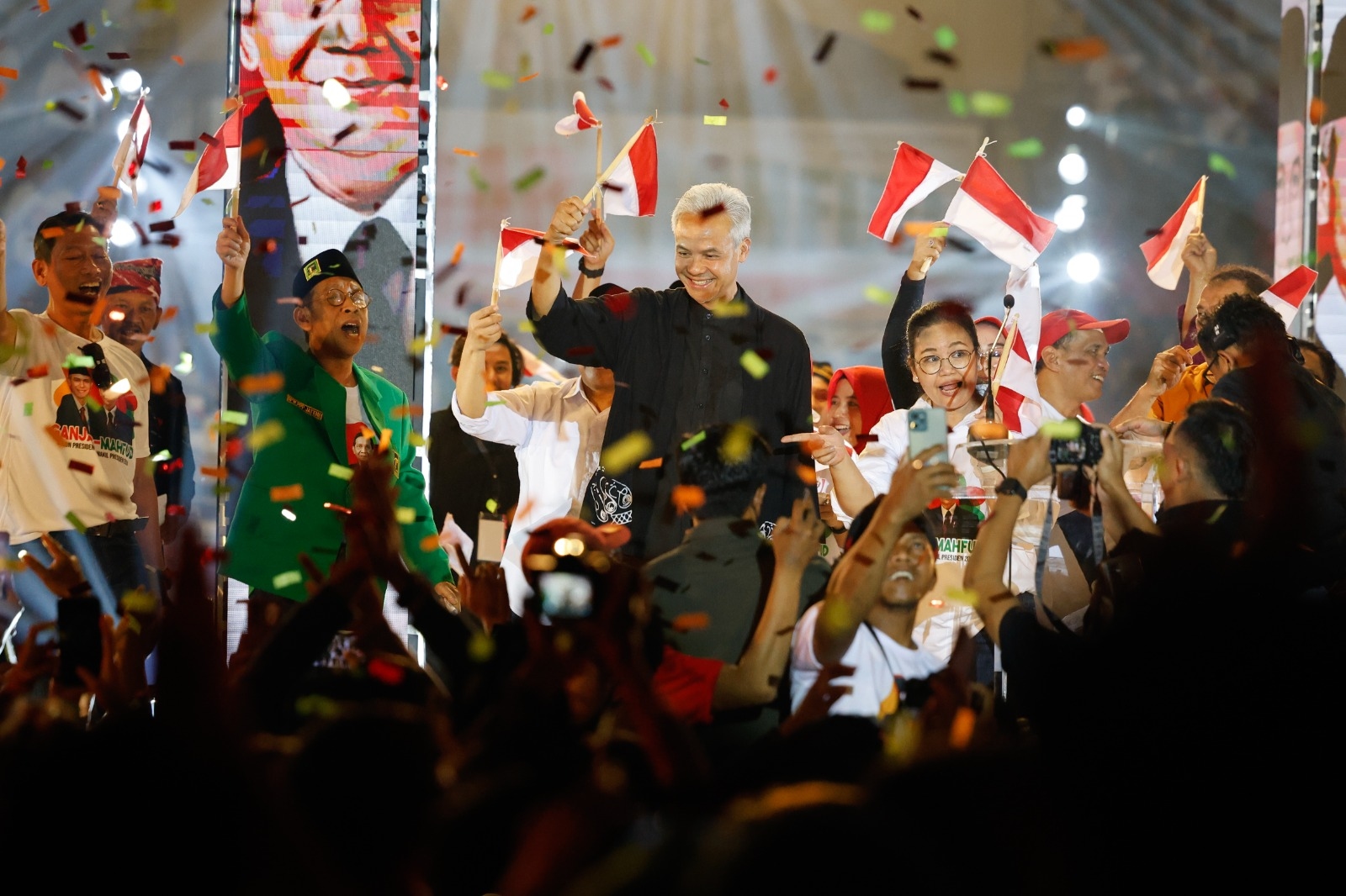Ganjar Pranowo Deklarasi Visi untuk Rakyat Kecil di Hadapan Ribuan Relawan