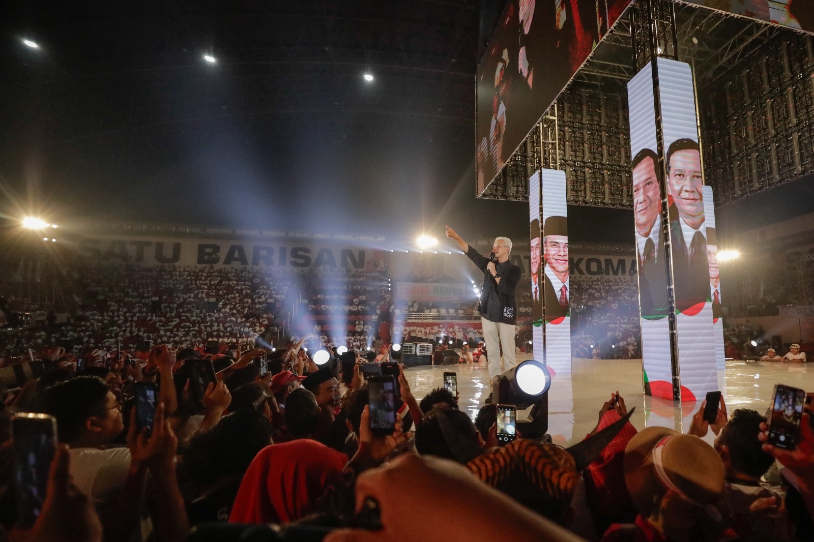 Bersatu untuk Menang: Ganjar Garisbawahi Pentingnya Taat Konstitusi dalam Pemilu