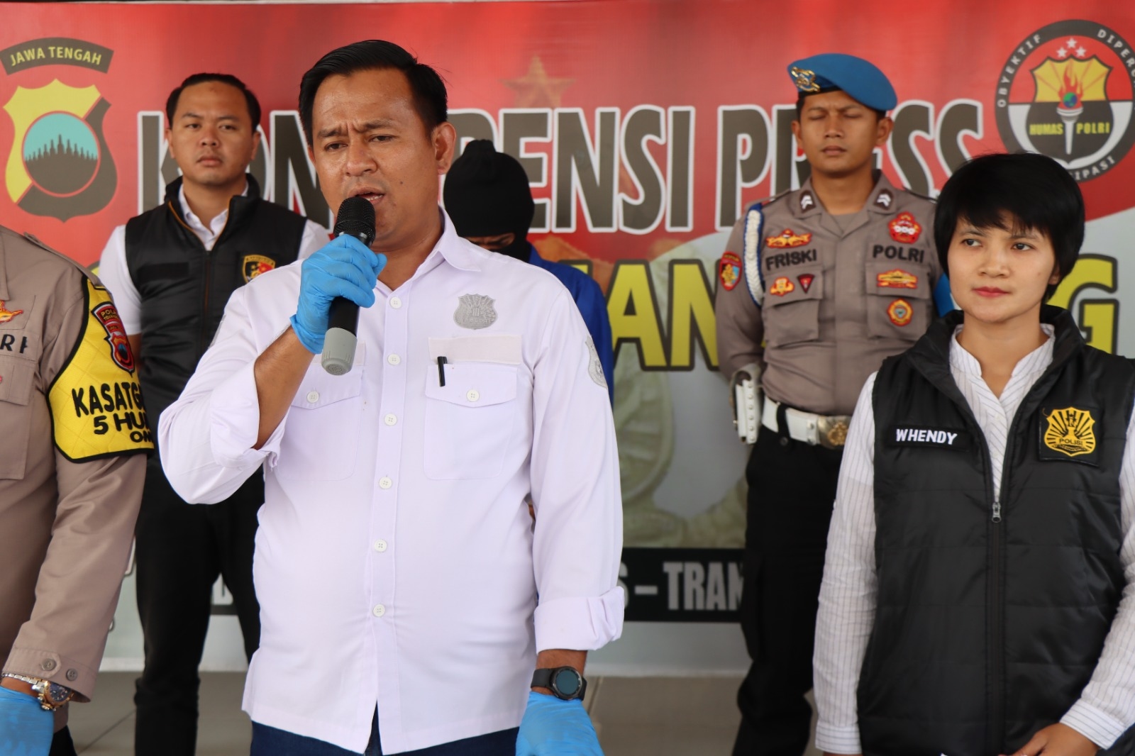 Jual Narkoba Lewat Medsos, 5 Pengedar Dibekuk Sat Resnaroba Polres Banjarnegara