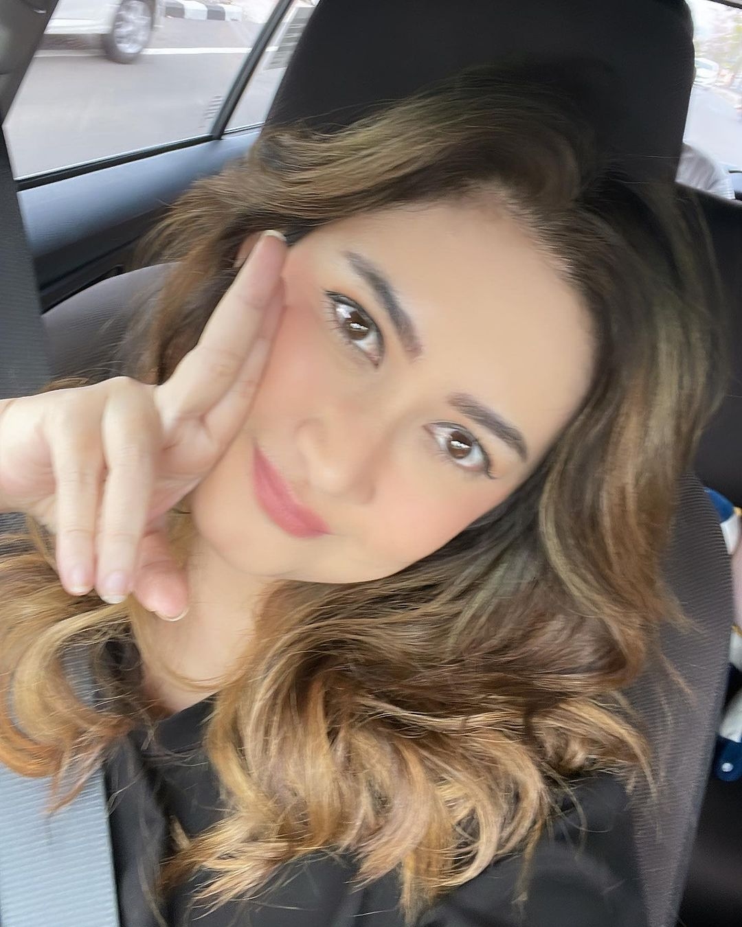 Nafa Urbach Buka Suara: Klarifikasi Terkait Kontroversi Penggunaan Obat Keras