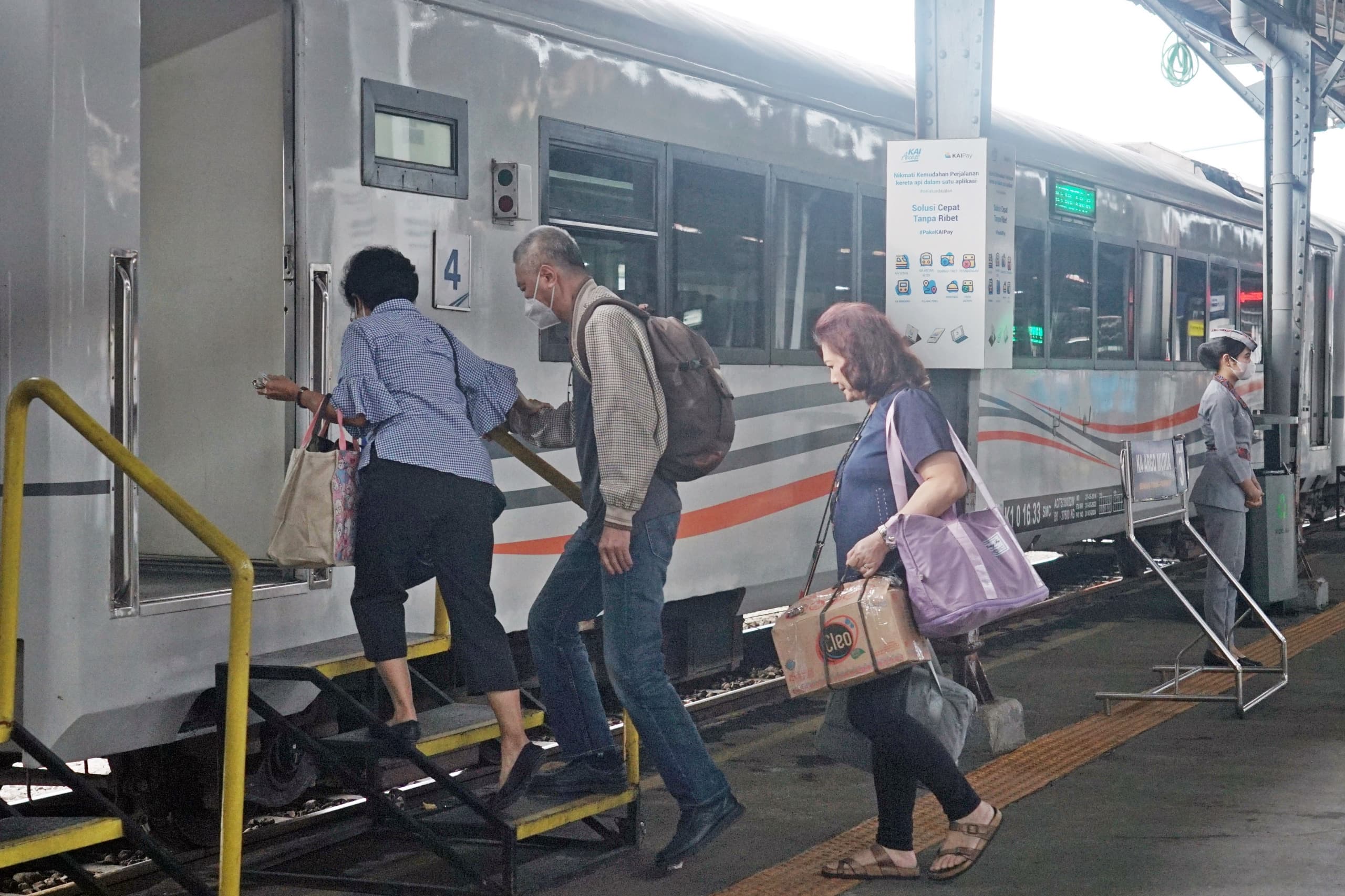 Apresiasi Pelanggan, KAI Berikan Potongan 20 Persen Bagi Lansia