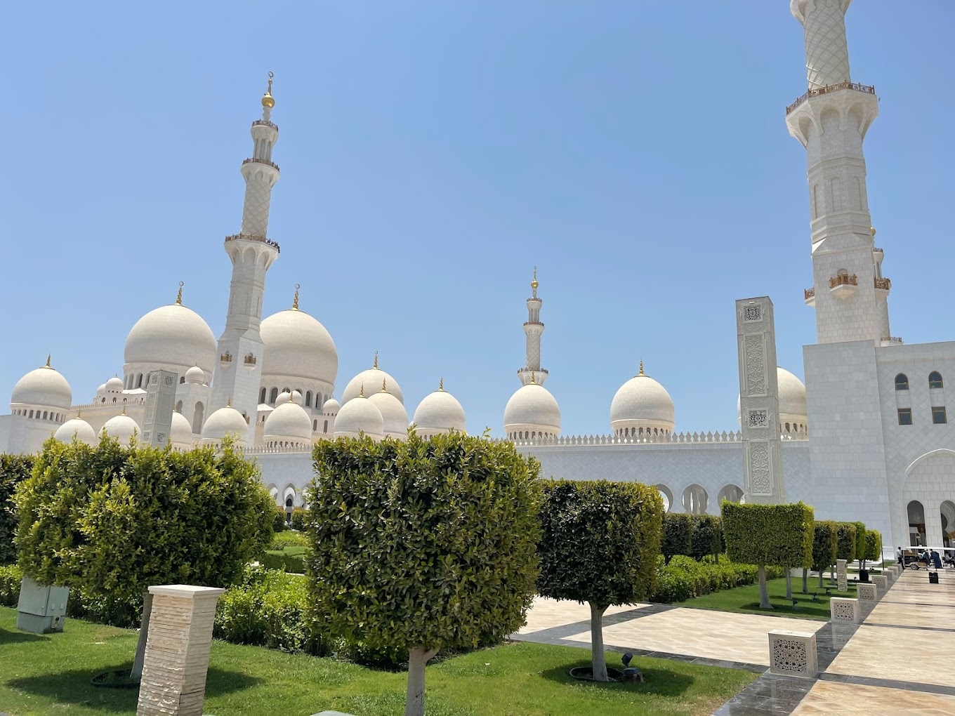 Solo Vibes! 5 Wisata Baru Di Solo yang Wajib Dikunjungi, Mulai Dari Masjid Hingga Pasar...