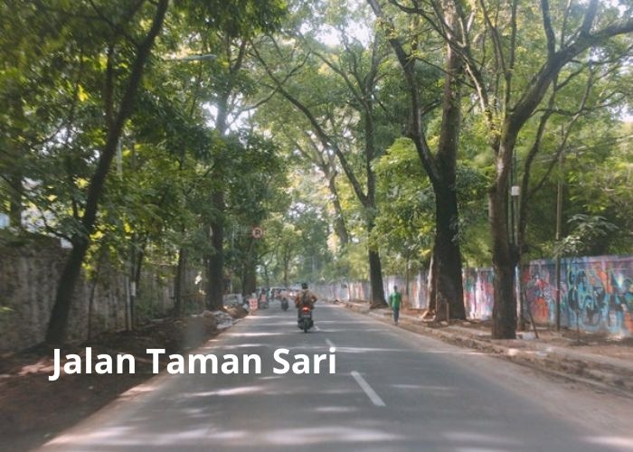 Misteri dan Kisah Mistis di Jalan Tamansari, Kota Bandung: Penampakan Kuntilanak dan Suara Rintihan