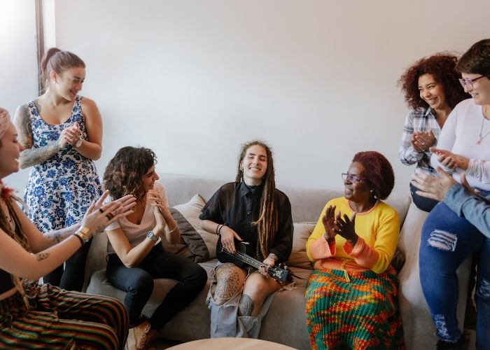 Zodiak yang Pandai Bergaul: Menjelajahi Keterampilan Sosial yang Luar Biasa