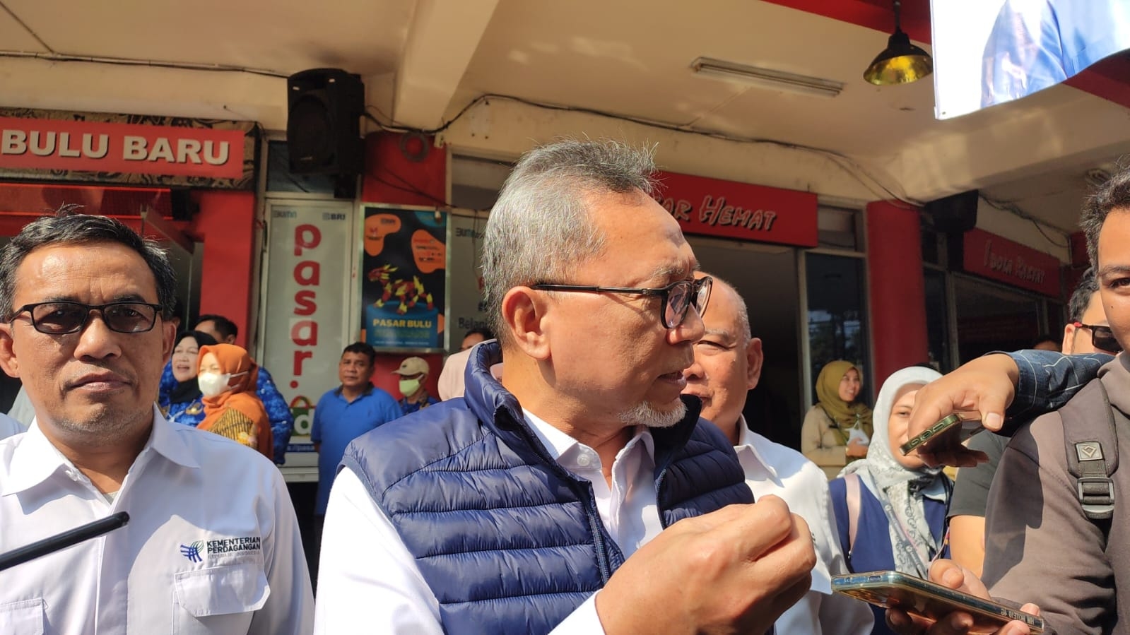 Harga Stabil Suplai Melimpah, Zulhas Lakukan Sidak Harga Bahan Pokok di Pasar Bulu Kota Semarang