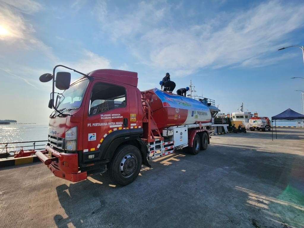 Menghadapi Cuaca Ekstrim, Pertamina Patra Niaga Tingkatkan Stok BBM di Karimun Jawa