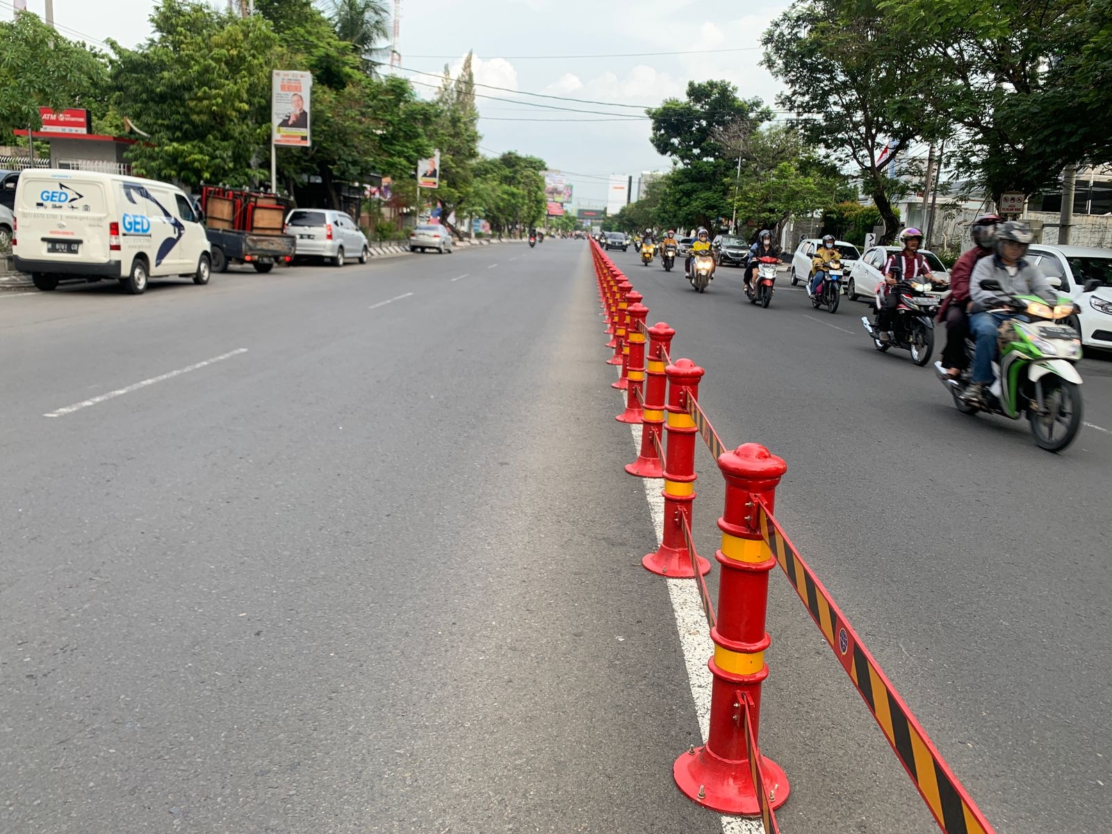 Tambah Keindahan Kota Semarang, Dishub Pasang Bollard Sebagai Pembatas Jalan Kerena Lebih Simpel