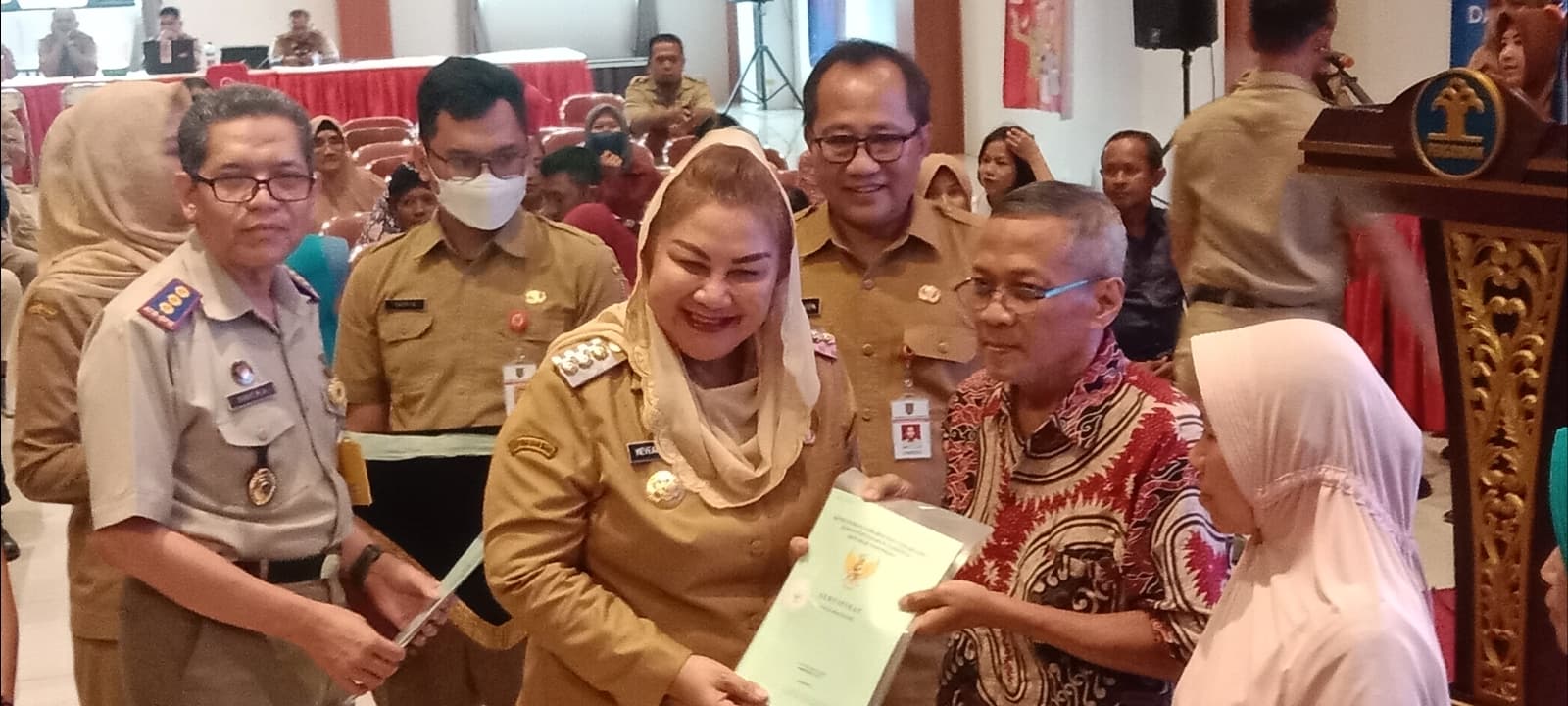Mbak Ita Mulai Bagikan Sertifikat Tanah PTSL, Setidaknya Ada 8249 Pada Bulan Januari