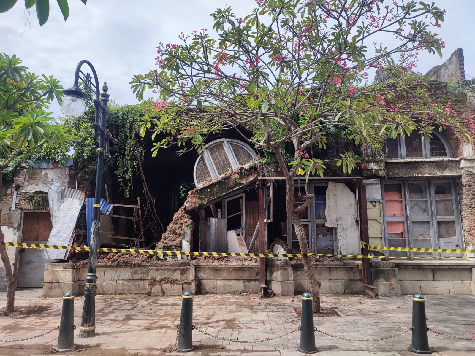 Gedung Bersejarah di Kota Lama Semarang Roboh, Ini Tanggapan Pemkot Semarang