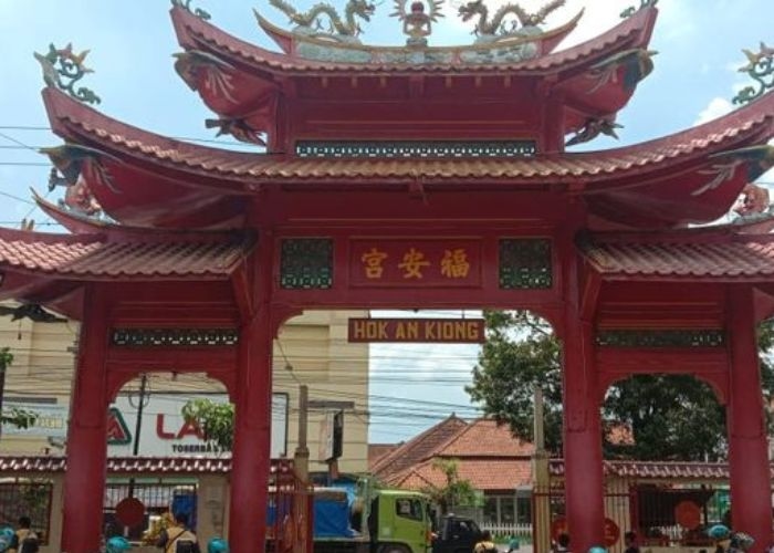 Mengenal Sejarah Cagar Budaya Klenteng Coklat: Kesejukan Spiritual di Tengah Hingar-Bingar Surabaya