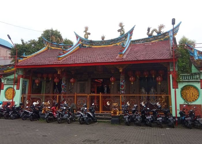 Perjalanan Klenteng Poncowinatan Yogyakarta: Keindahan Arsitektur, Sejarah, dan Kegiatan Keagamaan