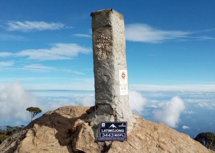Misteri di Gunung Latimojong: Pengalaman Mendebarkan Seorang Pendaki di Puncak Tertinggi Sulawesi Selatan