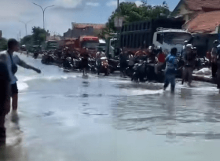 Ini Jalan Alternatif Kudus Demak Semarang, Hindari Kemacetan Panjang Akibat Banjir di Jalur Pantura Karanganyar