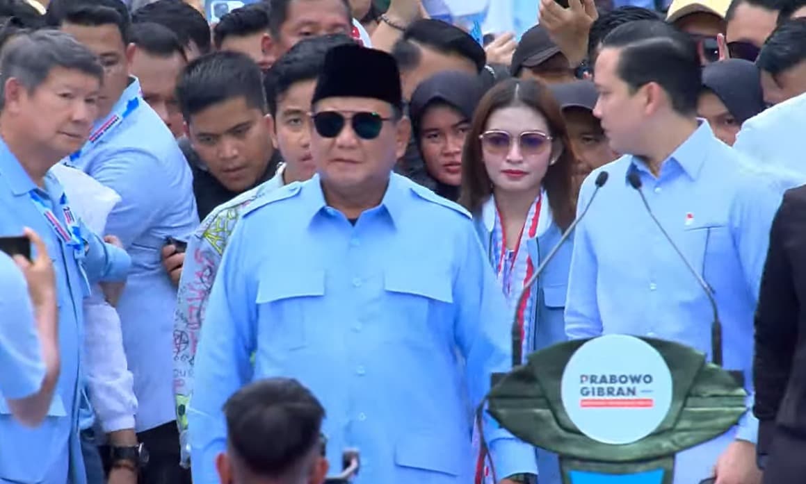 Prabowo Minta Maaf ke Simpatisan dan Instruksikan Penyiraman Air untuk Redakan Panas