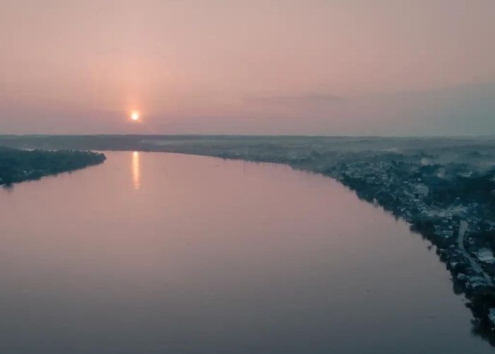 Keajaiban dan Misteri Sungai Kapuas: Mitos Tentang Makhluk Puake, Siluman Naga dari Kalimantan