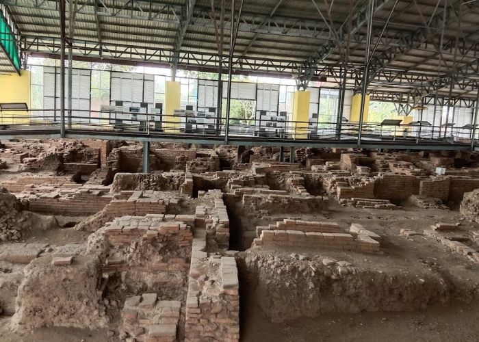 Eksplorasi Misteri dari Situs Sumur Upas dan Candi Kedaton, Peninggalan Megah Majapahit yang Menyimpan Rahasia