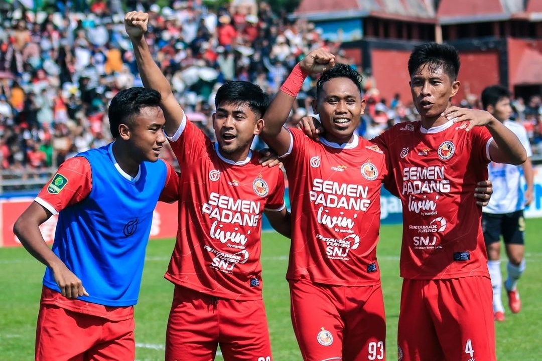 Semen Padang FC Terkena Denda Total Rp 35 Juta dari Komite Disiplin PSSI Akibat Ulah Suporter