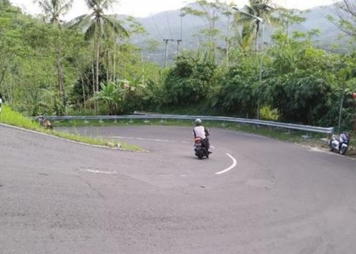 Misteri Tanjakan Cikidang: Legenda dan Mitos tentang Hantu serta Adanya Suara Gaib yang Menghantui