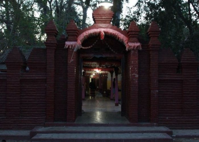 Misteri dan Mitos yang Menyelimuti Makam Buyut Tambi: Jejak Kesaktian di Indramayu