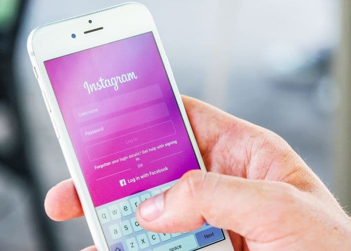 Berita Seputar Teknologi: Gangguan Facebook dan Instagram Menyulut Kebingungan serta Obrolan Warganet di Dunia Maya