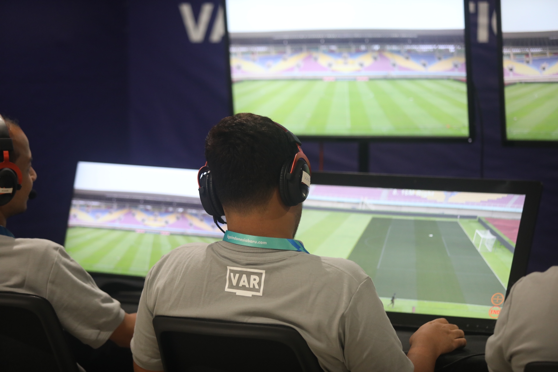 Persiapan Liga 1: Wasit Indonesia Bersiap dengan Teknologi VAR dan Aturan Terbaru