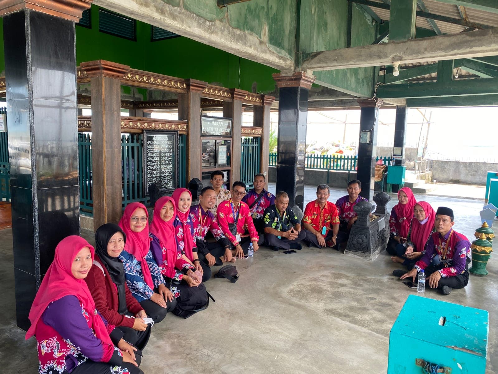 Relawan PKH Sayung Gelar Rakor dan Napak Tilas Camat di Makam Syeh Mudzakir