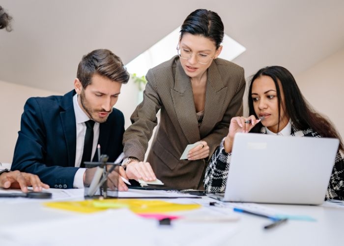 Informasi Seputar Dunia Ramadhan: 10 Tips Jitu Menjaga Semangat dan Produktivitas Bekerja Saat Menjalankan Ibadah Puasa