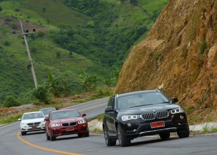 5 Tips Aman Mengemudi Mobil Saat Melewati Tanjakan: Pahami Teknik dan Perhatikan Kondisi Jalanan