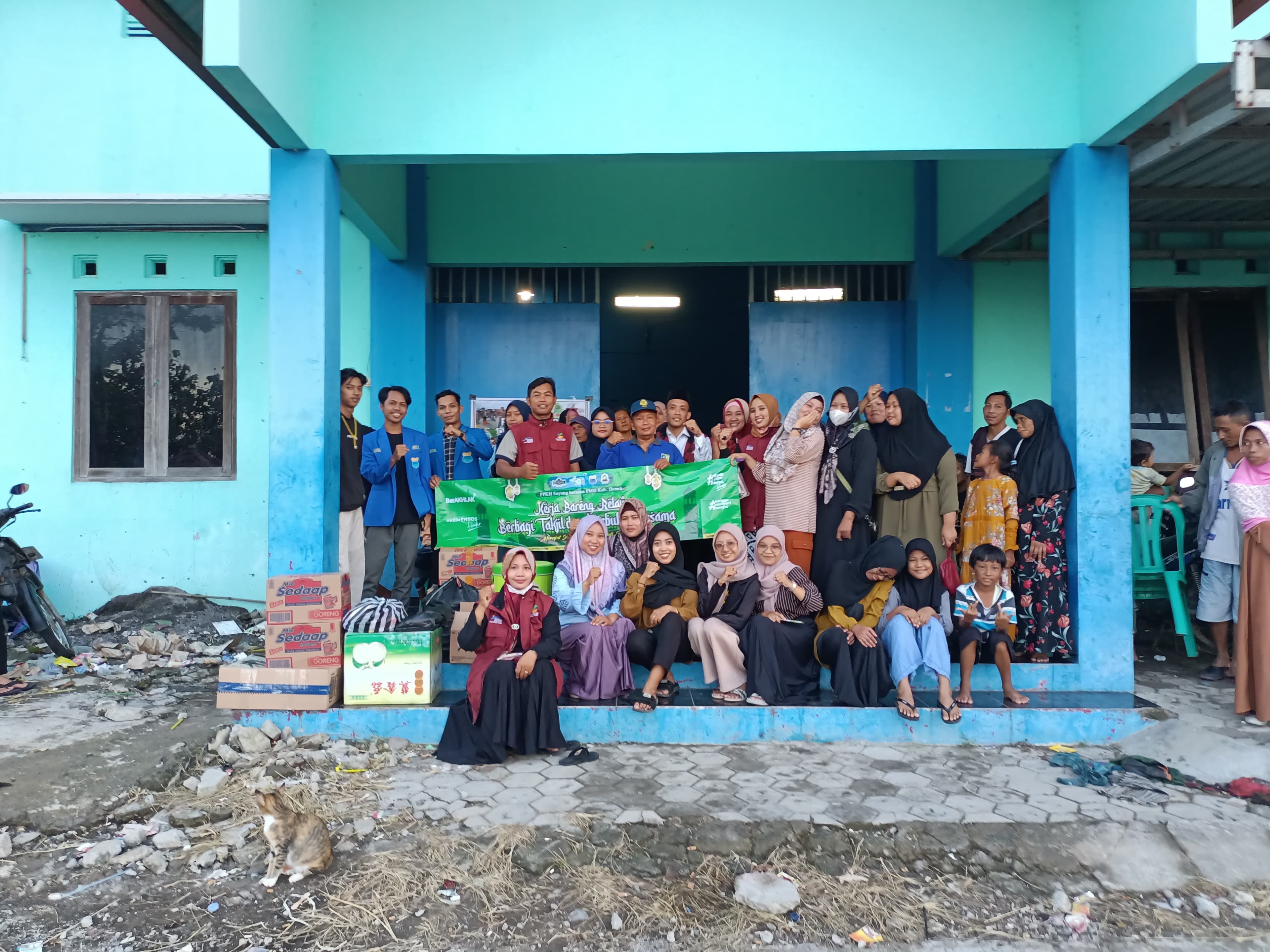 PPKH Sayung dan PMII Demak Bantu Korban Banjir, Ini yang Dilakukan