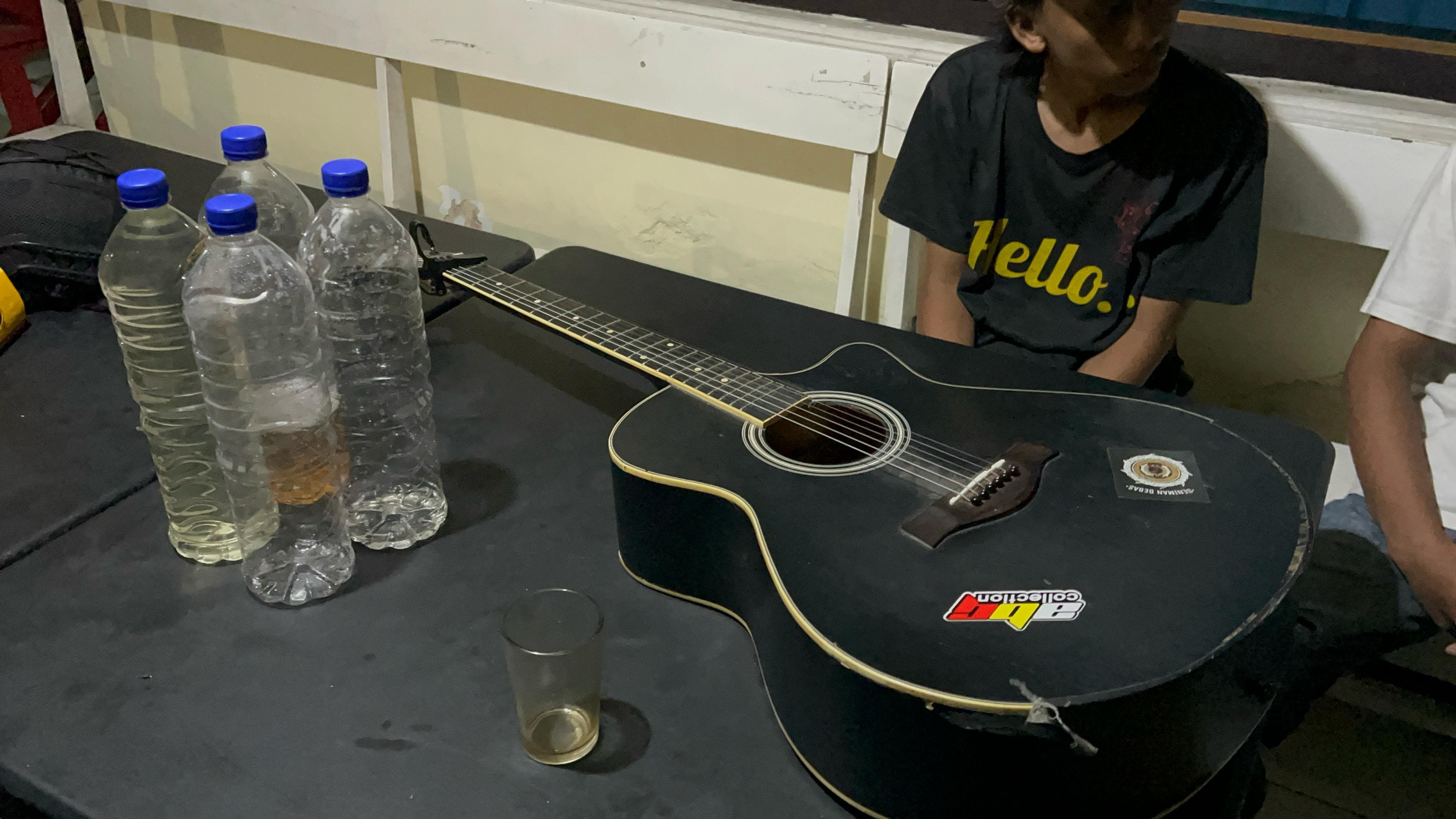 Mabuk Sambil Bermain Gitar, Tujuh Pemuda Diamankan Tim Sparta Karena Bikin Resah Warga Sekitar