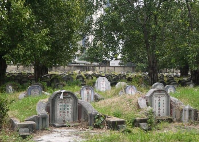 Menguak Kisah Misteri Wat Don Cemetery: Temat Pemakaman di Bangkok yang Bertransformasi menjadi Tempat Jogging yang Asyik