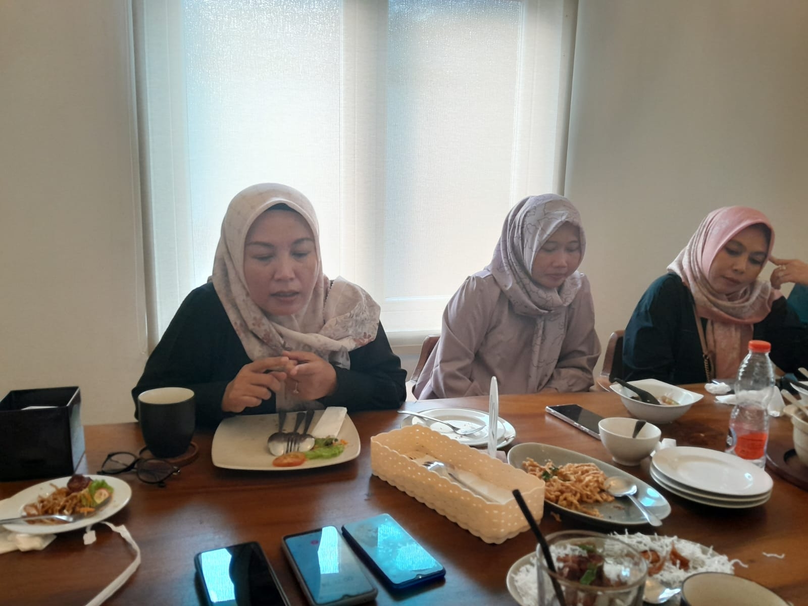 Orangtua Murid SMPN 1 Semarang Angkat Bicara Soal Dugaan Piagam Palsu: Ancam Tuntut Disdik Jateng, Minta Nama Baik Anak Dipulihkan