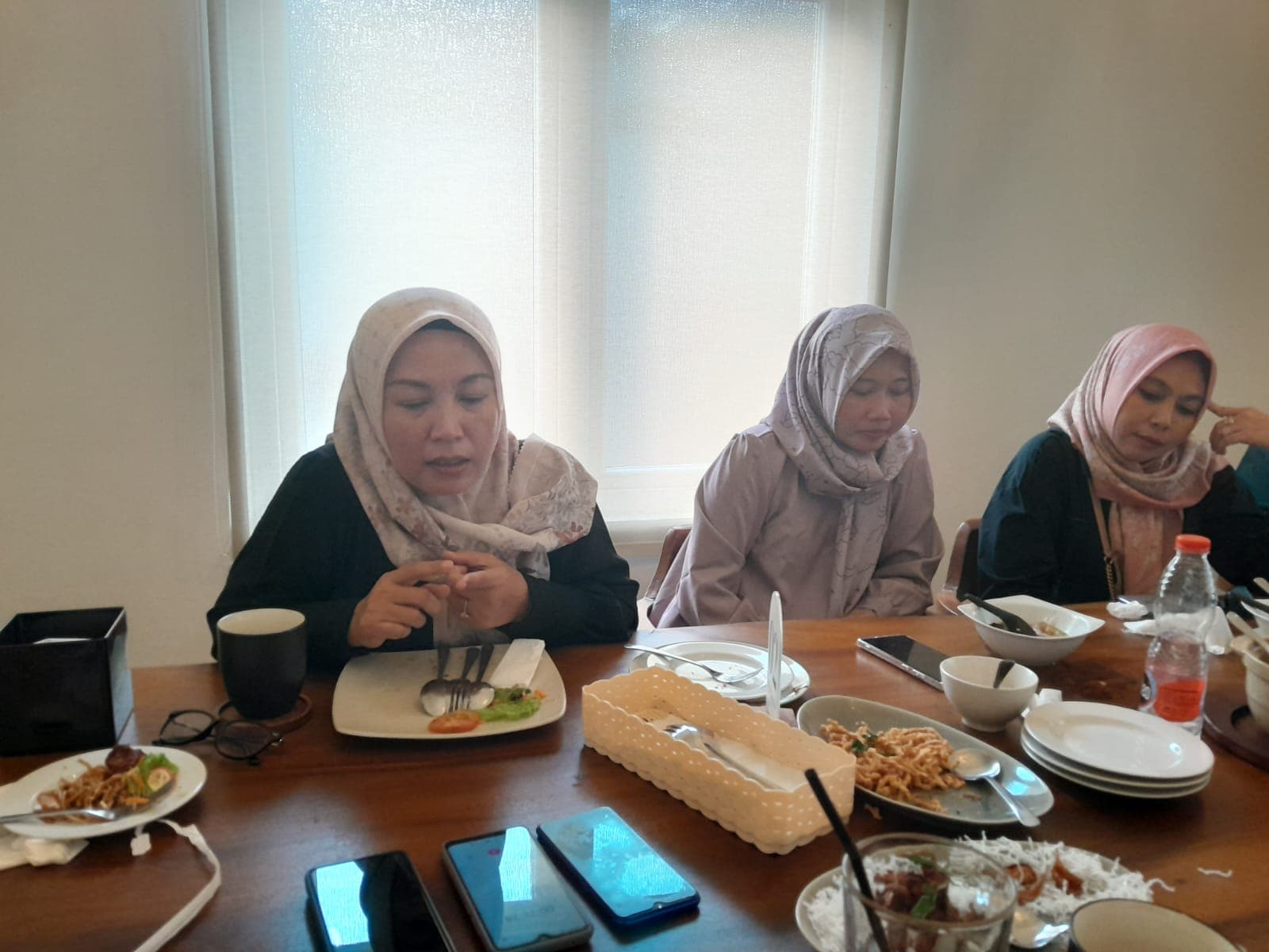 Orangtua Murid SMPN 1 Semarang Angkat Bicara Soal Dugaan Piagam Palsu: Ancam Tuntut Disdik Jateng, Minta Nama Baik Anak Dipulihkan