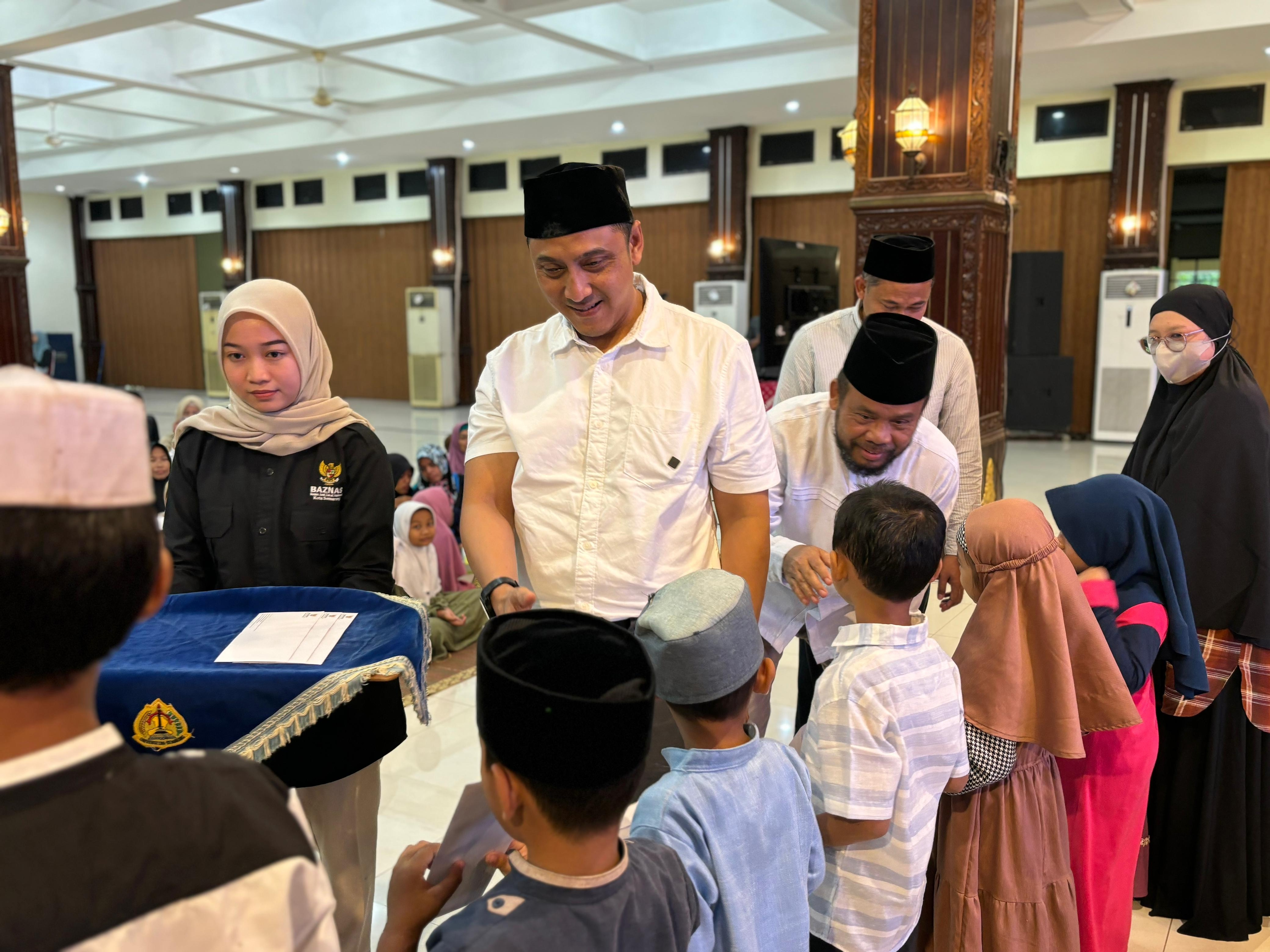 Arnaz Ajak 100 Anak Berbahagia di Bulan Muharram, Begini Keseruannya