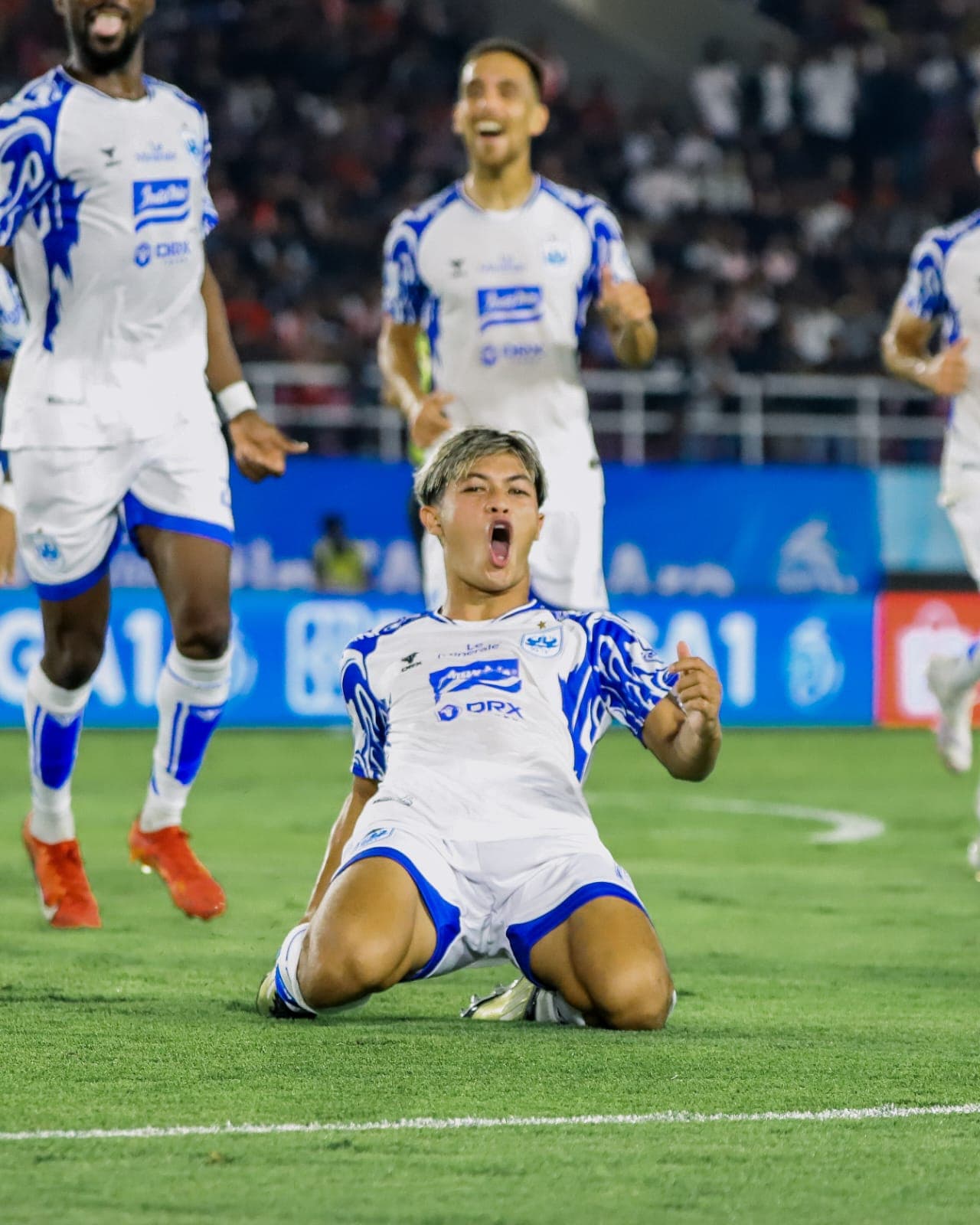 PSIS Semarang Menang Dramatis 1-0 Atas Persis Solo di Stadion Manahan