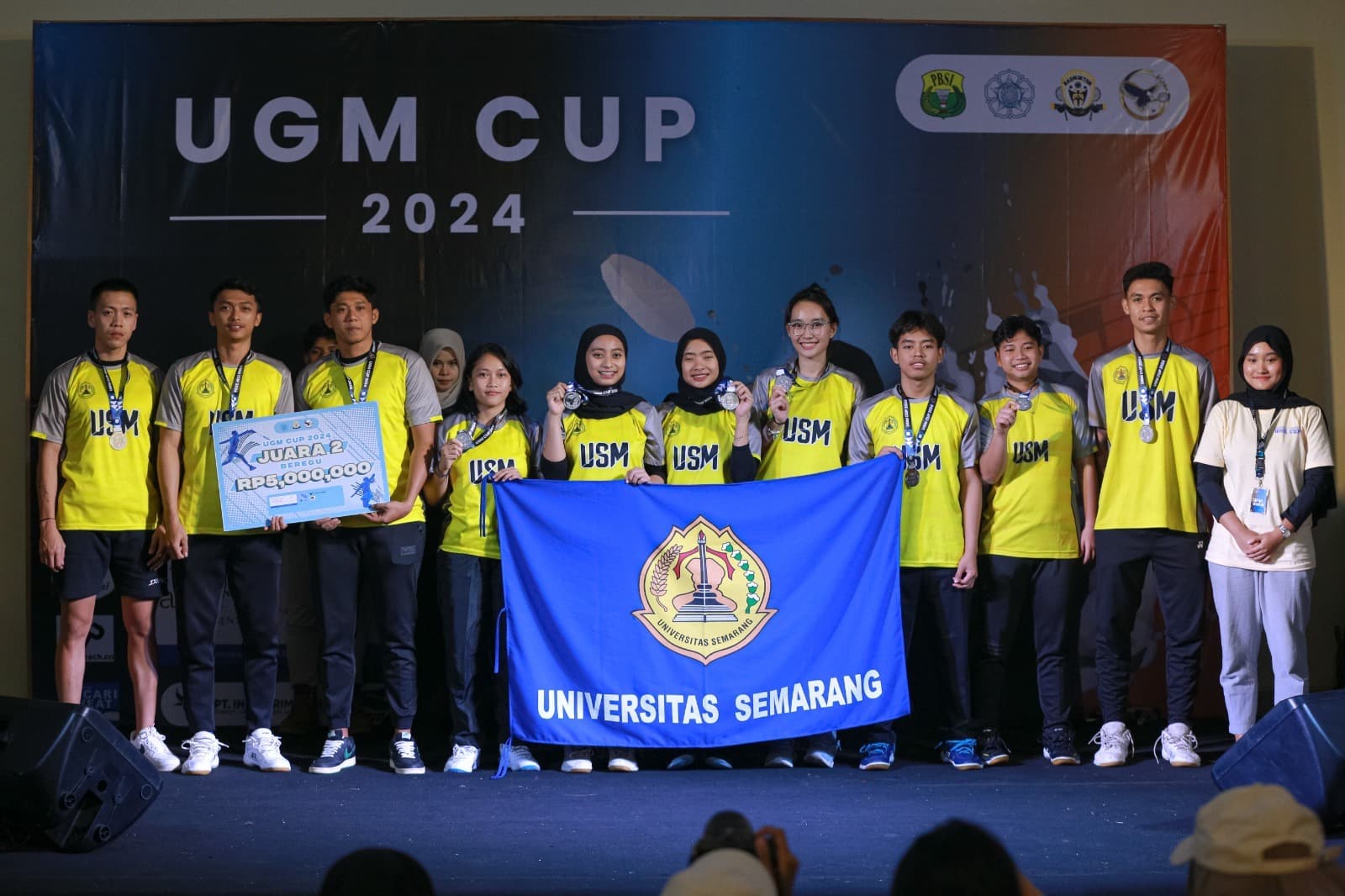 USM Juara Umum Kejuaraan Bulu Tangkis UGM Cup 2024