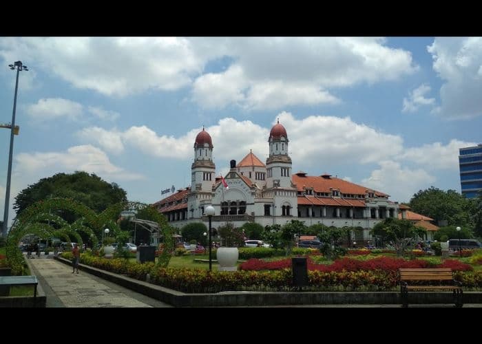 Fakta Unik Vibes! Analisis Kunjungan Wisatawan Kota Semarang di Tahun 2023: Lawang Sewu, Sam Poo Kong dan Kota Lama Jadi Favorit