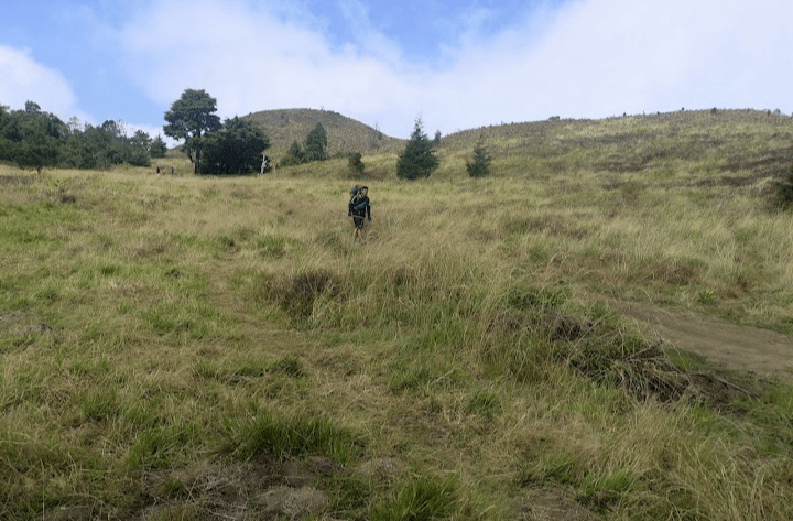 Ini 5 Fakta Menarik Tentang Kawasan Wisata Gunung Karang Numpang di Kabupaten Sukabumi