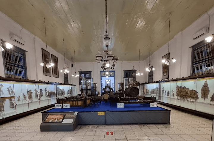 Asyik Buat Museum Date, Ini 5 Objek Wisata Museum yang Bisa Kamu Kunjungi di Kota Solo, Beserta Alamatnya