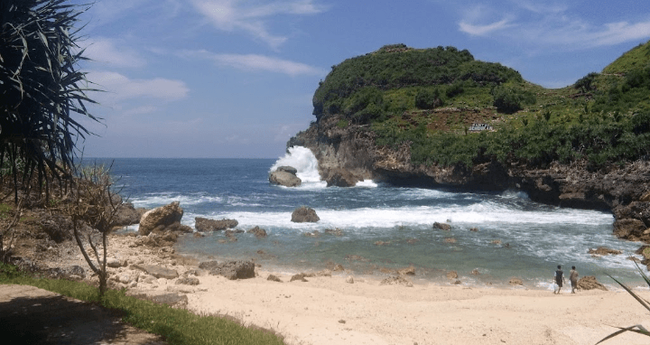 5 Rekomendasi Objek Wisata Andalan di Kabupaten Wonogiri, dari Goa hingga Pantai